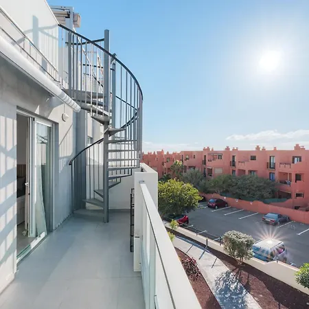 شقة Ella Modern Two Bedroom With Terrace